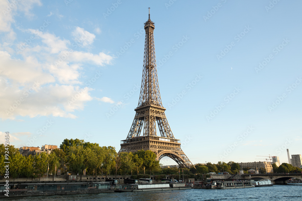 Fototapeta premium Wieża Eiffla