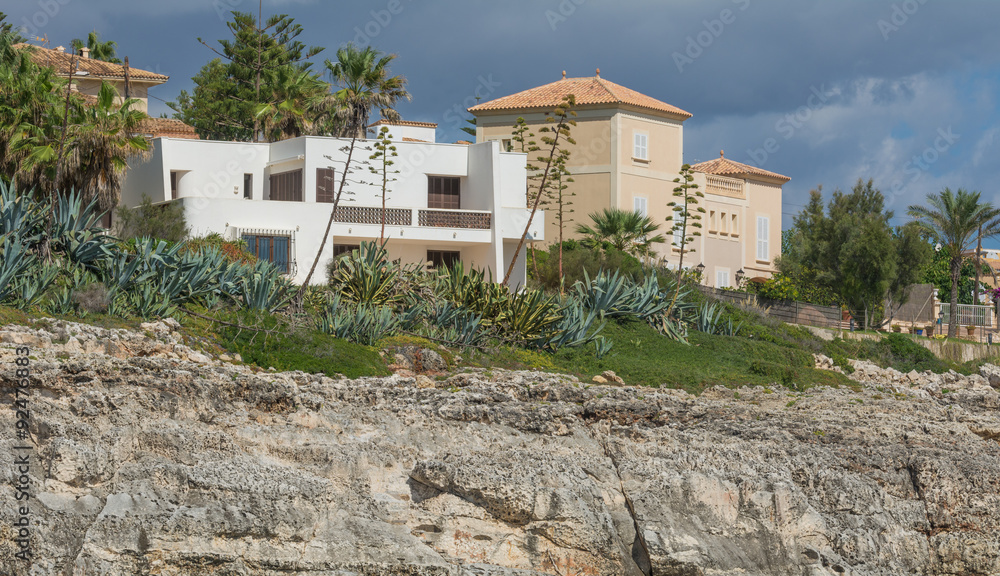Fototapeta premium Villa an der Steilküste, Mallorca