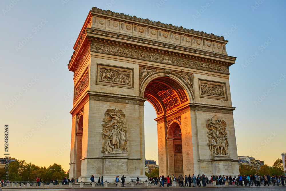 Obraz premium Scenic view of the Arch of Triumph