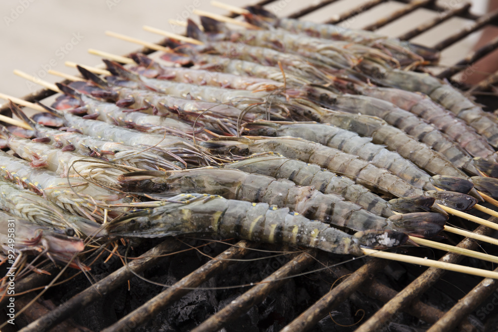 Fresh shrimps in wooden grilled Fresh shrimps in wooden grilled