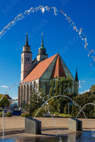 Springbrunnen vor Magdeburger Johanniskirche
