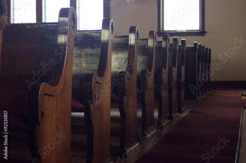 Quadro su tela A row of Church pews