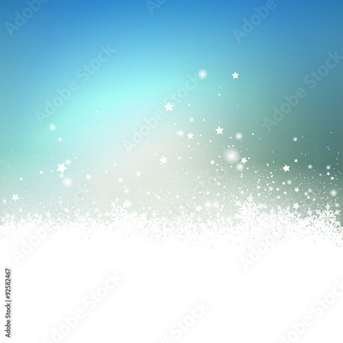 Abstract Light Blue Snow Particle and Stars Effect Holiday Season Winter Card. Blauer Hintergrund mit Schneeflocken, Schnee und Eiskristallen. Weihnachtskarte - winterliche Grußkarte, Vorlage.