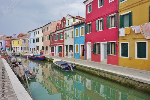 Colorful buildings in the village of Burano in the Venetian Laguna © eqroy