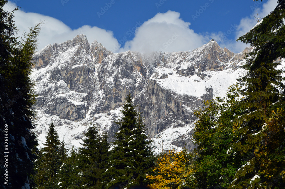 Schnee in Alpen