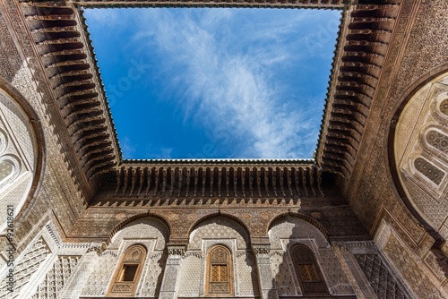 Fotografi the attarine medersa in fes