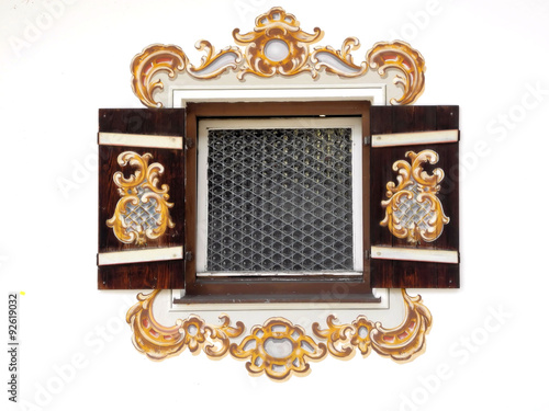 Fenster in Bayern mit Bemalung