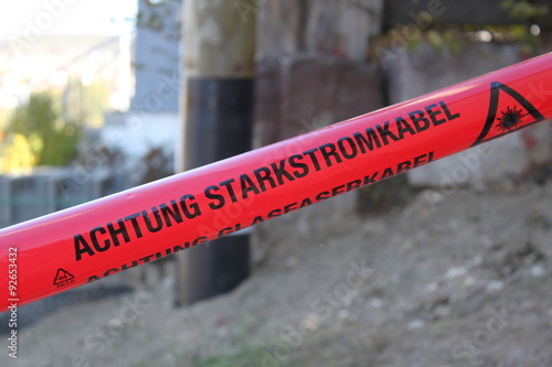 Absperrung wegen verlegtem Starkstromkabel