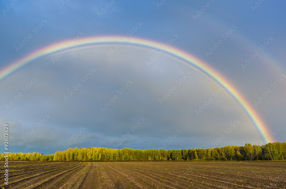 Rainbow. Autumn in Central Russia