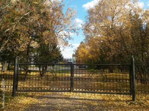 Gates of autumn