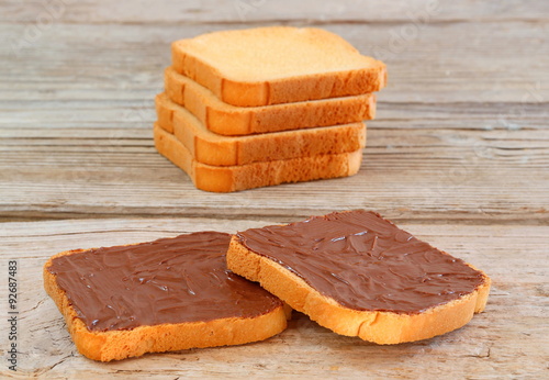 Fette biscottate con crema di cacao photo