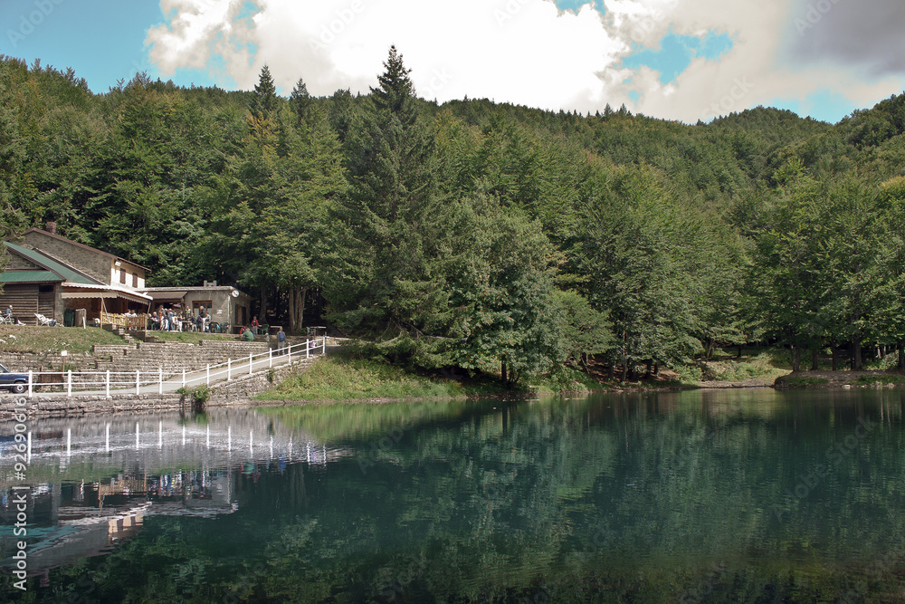 Obraz premium Lago di montagna