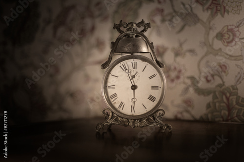 Wallpaper Mural Réveil ancien Torontodigital.ca