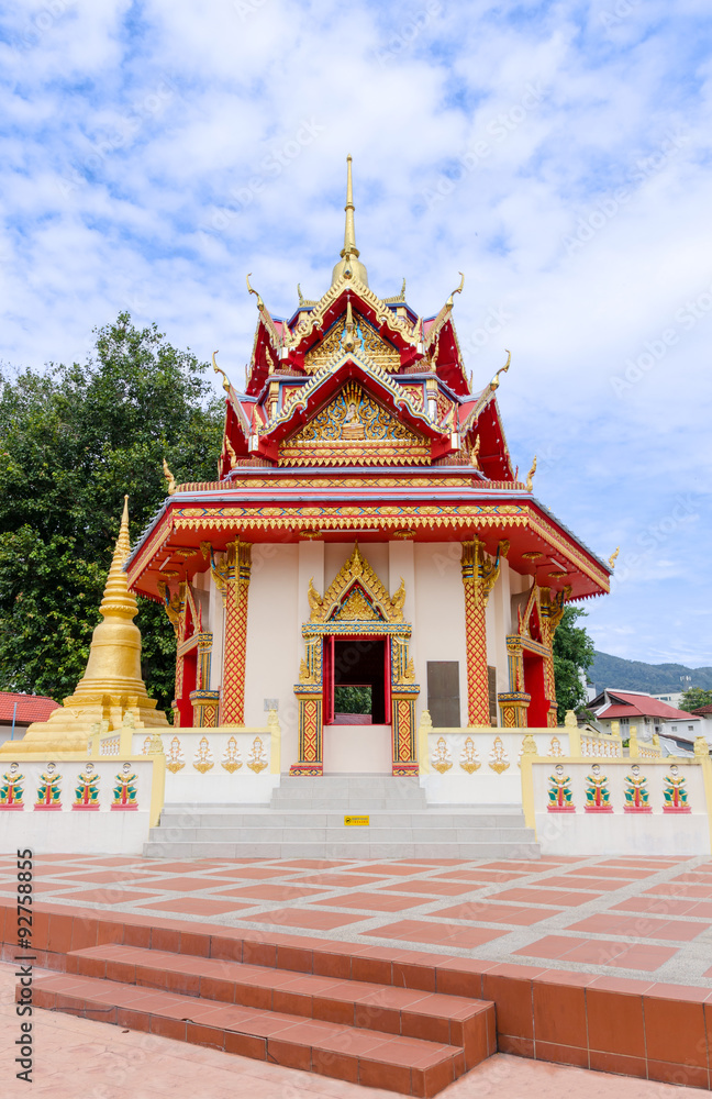 Naklejka premium Wat Chayamangkalaram or Thai Buddhist Temple – Penang Malaysia