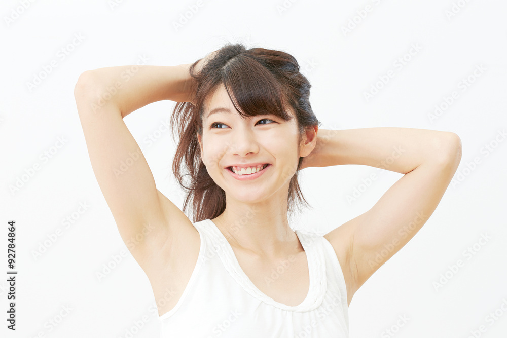 髪をかきあげる女性 Stock 写真 Adobe Stock