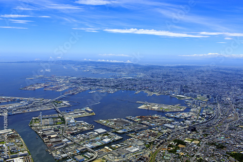 横浜港全景／鶴見上空より横浜港の全景を望む