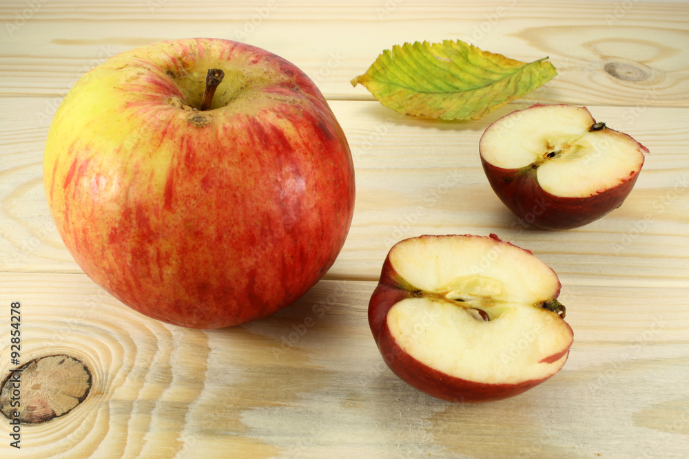 Урожай яблок