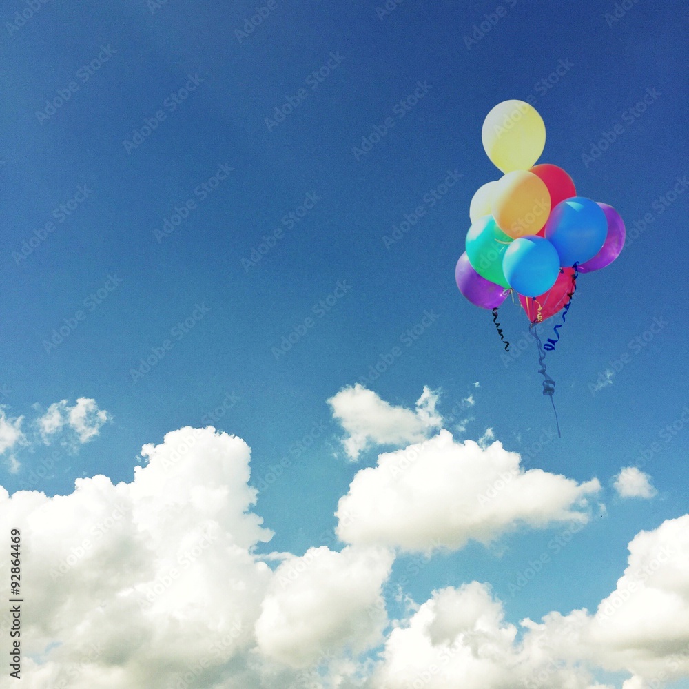 Fototapeta premium Globos en el cielo
