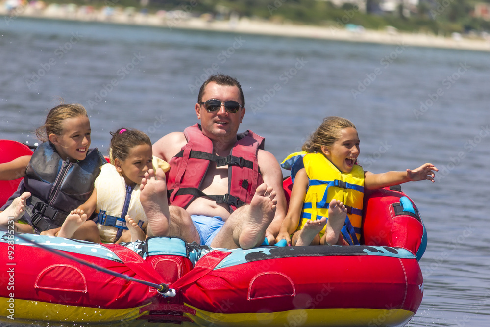 Fototapeta premium Family ride on the sea