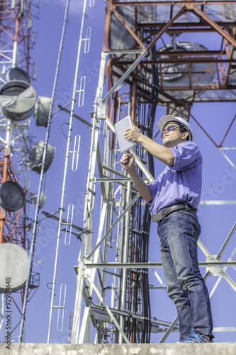 engineer communications check Antenna, Tablet 
