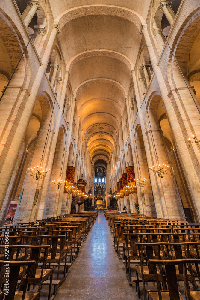 Fototapeta premium The Basilica of St. Sernin in Toulouse, France.
