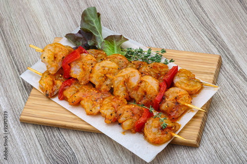 Raw prawn skewer