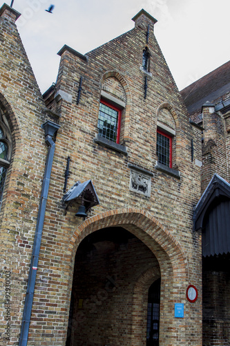 Palazzo storico a Bruges, Belgio photo