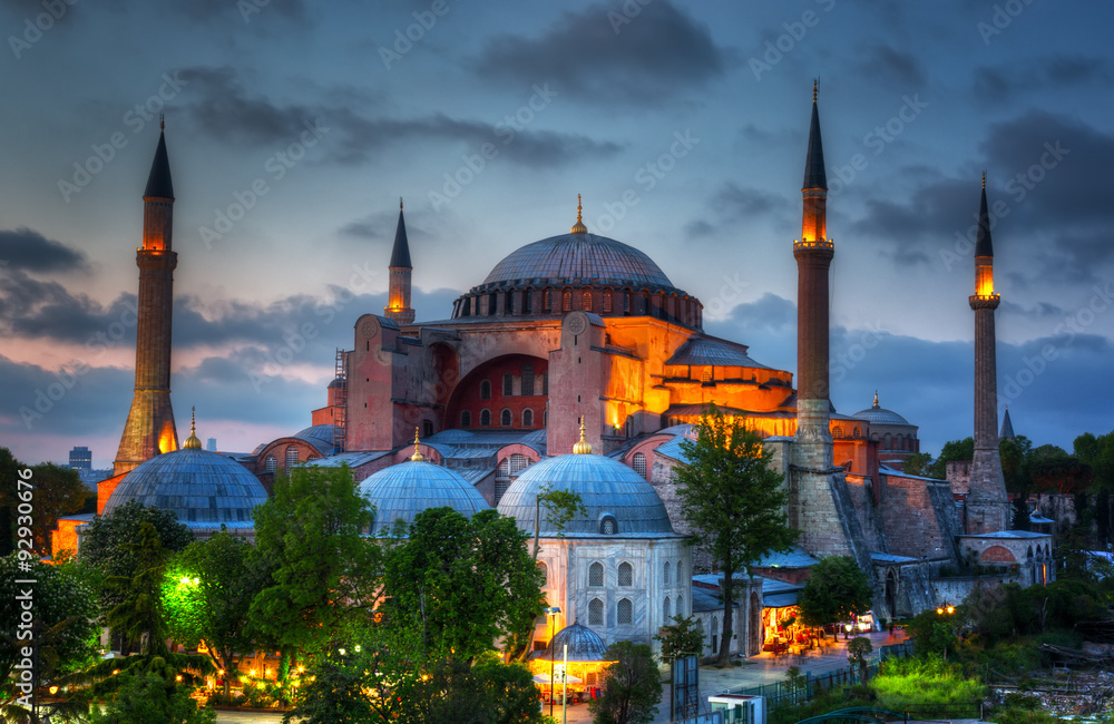 Obraz premium Hagia Sophia o zachodzie słońca, Stambuł