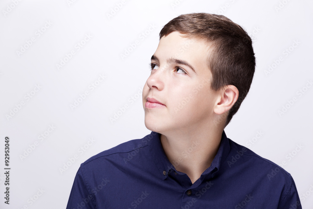 Obraz premium Closeup portrait of a pensive boy