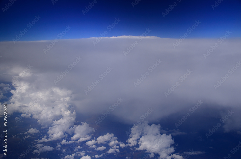 Obraz premium viele verschiedene wolken am himmel