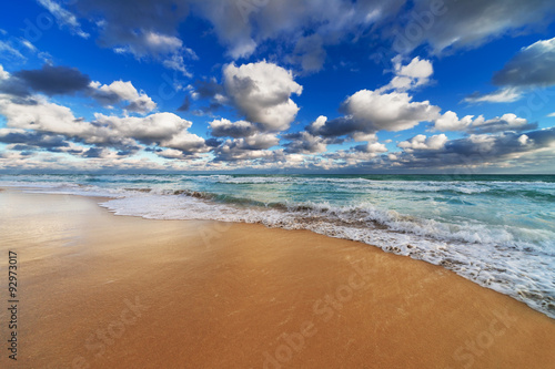 Fototapeta Naklejka Na Ścianę i Meble -  reflection of sky in the beach