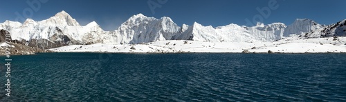 Wallpaper Mural Mount Makalu above lake near Kongma La pass Torontodigital.ca
