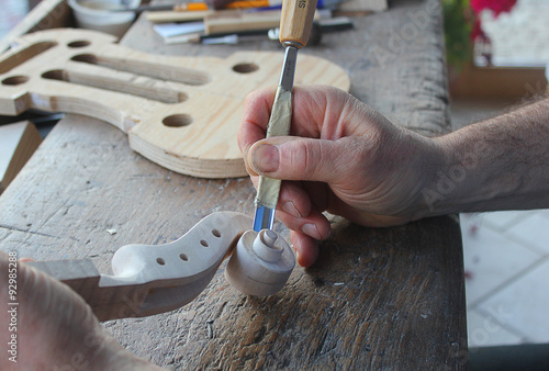 making a violin