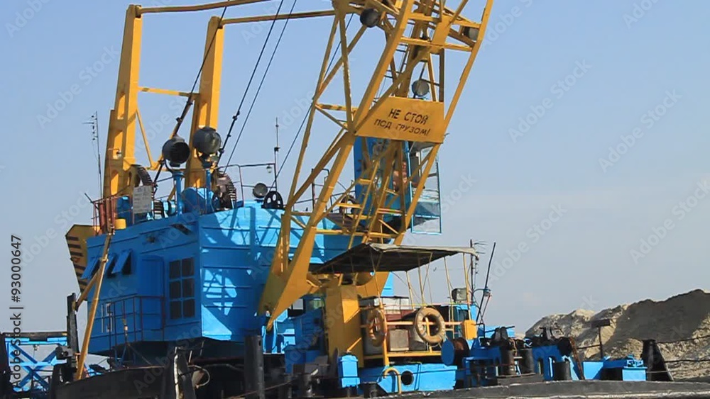 Big port crane Big port crane