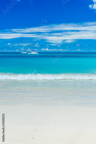 Paradise beach on tropical Island Praslin - Anse Lazio, Seychelles © Simon Dannhauer