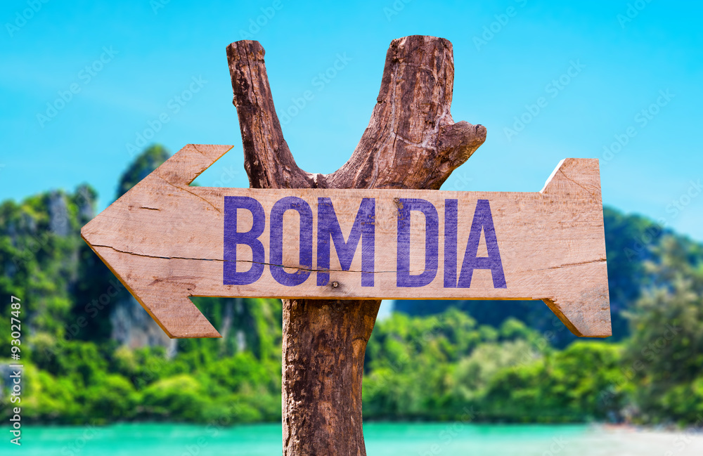 Good Morning (in Portuguese) arrow with beach background