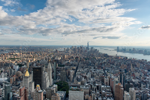 Overview of New York and the Hudson River © XtravaganT