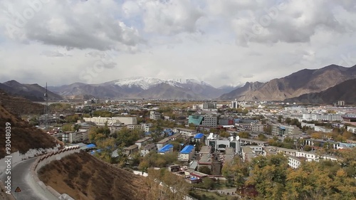 Blick über die Stadt Lhasa in Tibet