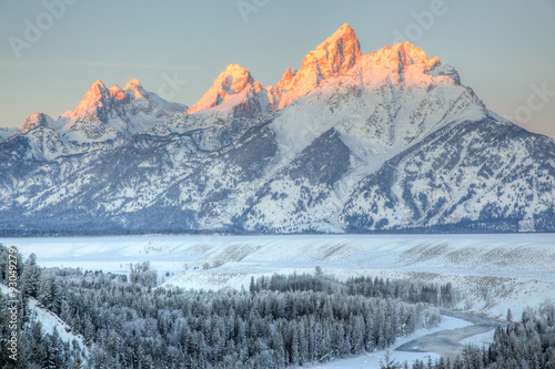 Fotografia Snowy Winter Dawn on the Teton Range, Grand Teton National Park