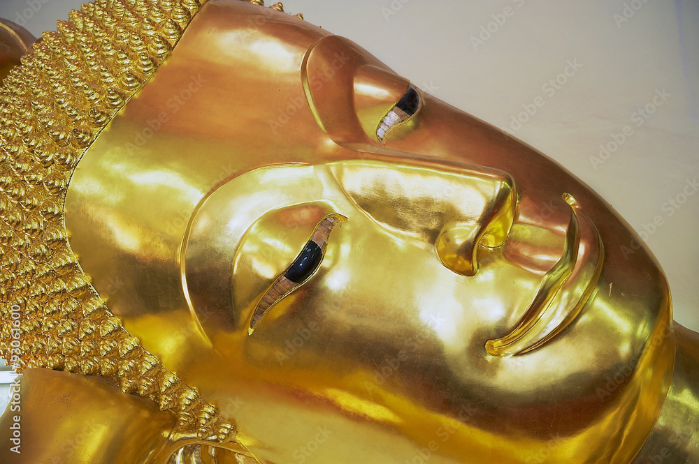 Exterior detail of the buddha statue in Nakhom Pathom, Thailand.