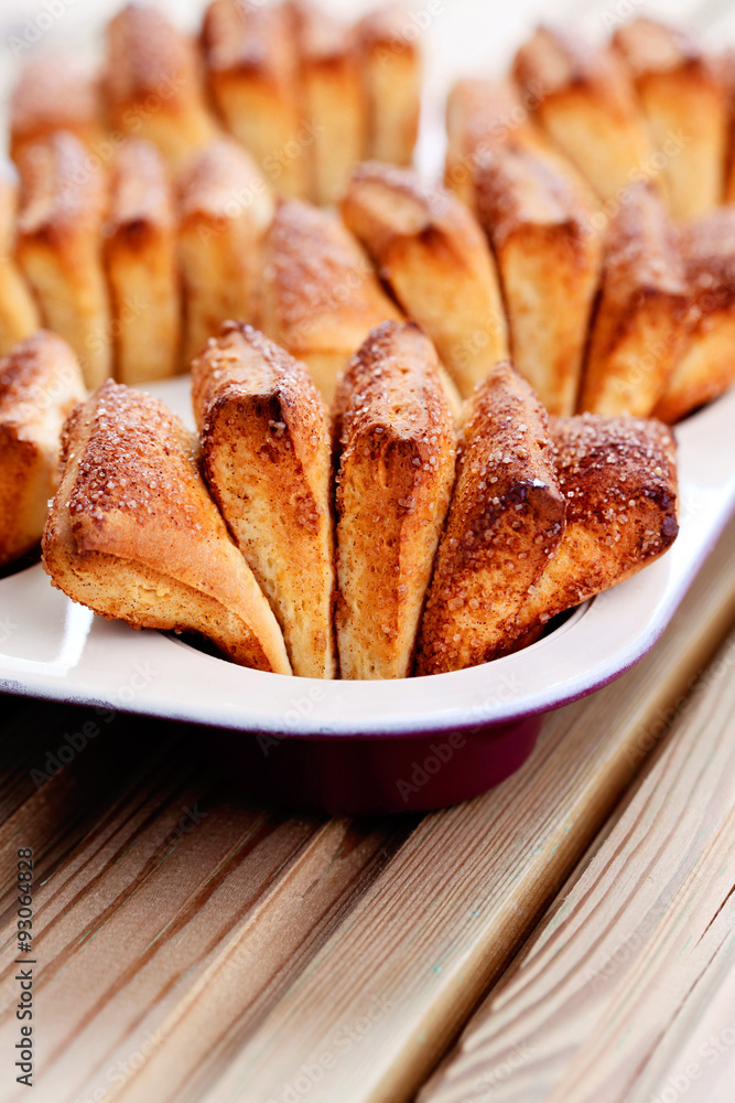 cinnamon buns cinnamon buns