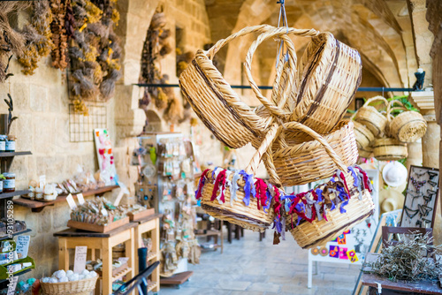 Obraz na plátně Straw basket souvenirs at Buyuk Han (The Great Inn).