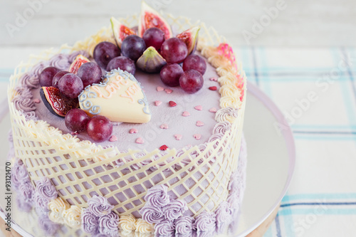 Romantic purpe cake with fruits