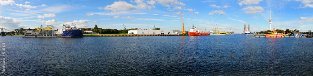 Panorama vom Wilhelmhavener Hafen