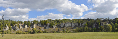 Felsgruppe Zwölf Apostel, Altmühltal photo