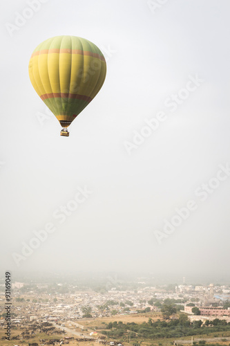 soaring ballon over land © silentgunman