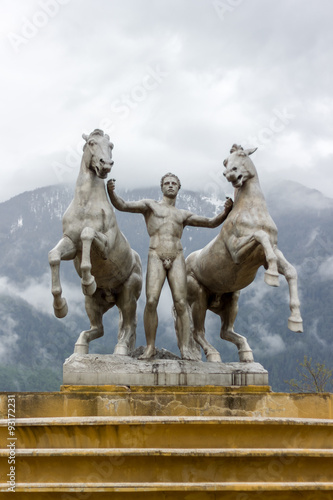 Statue Pferde