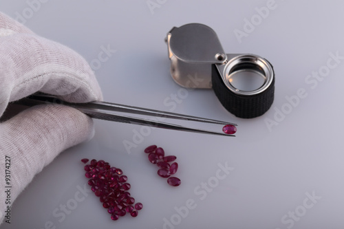 Natural ruby and tools gemologist.