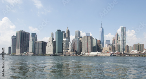 New York skyline showing Brooklyn Bridge. © tonisalado