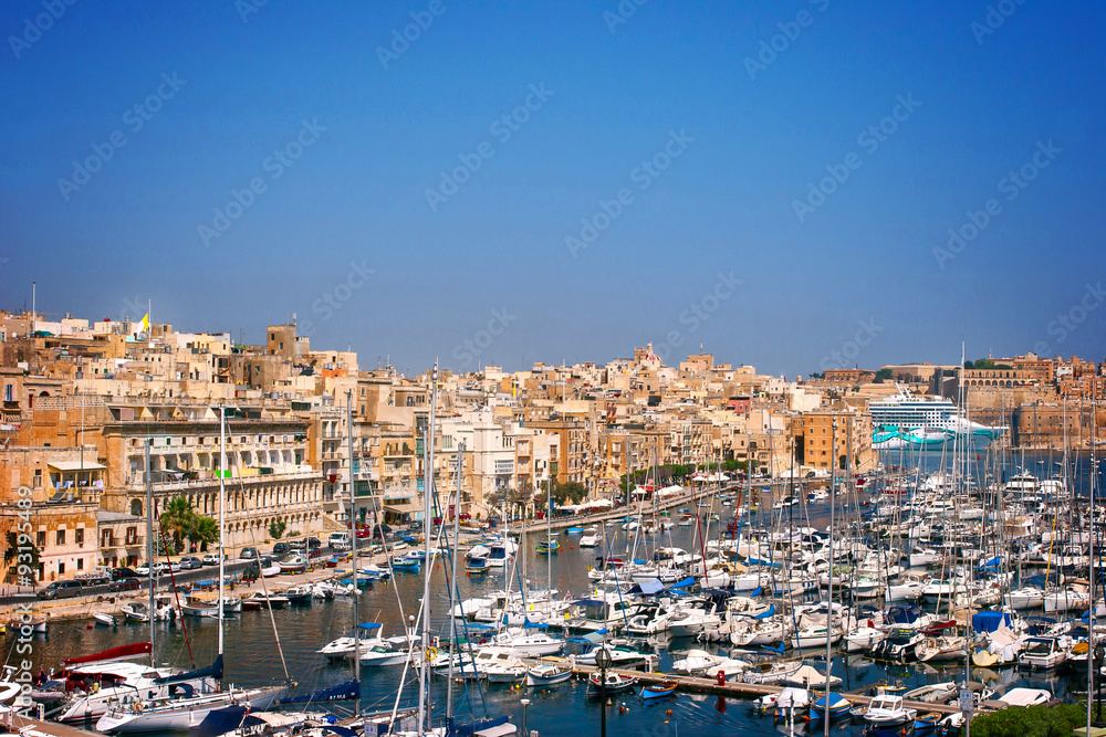View of great harbor in Valletta